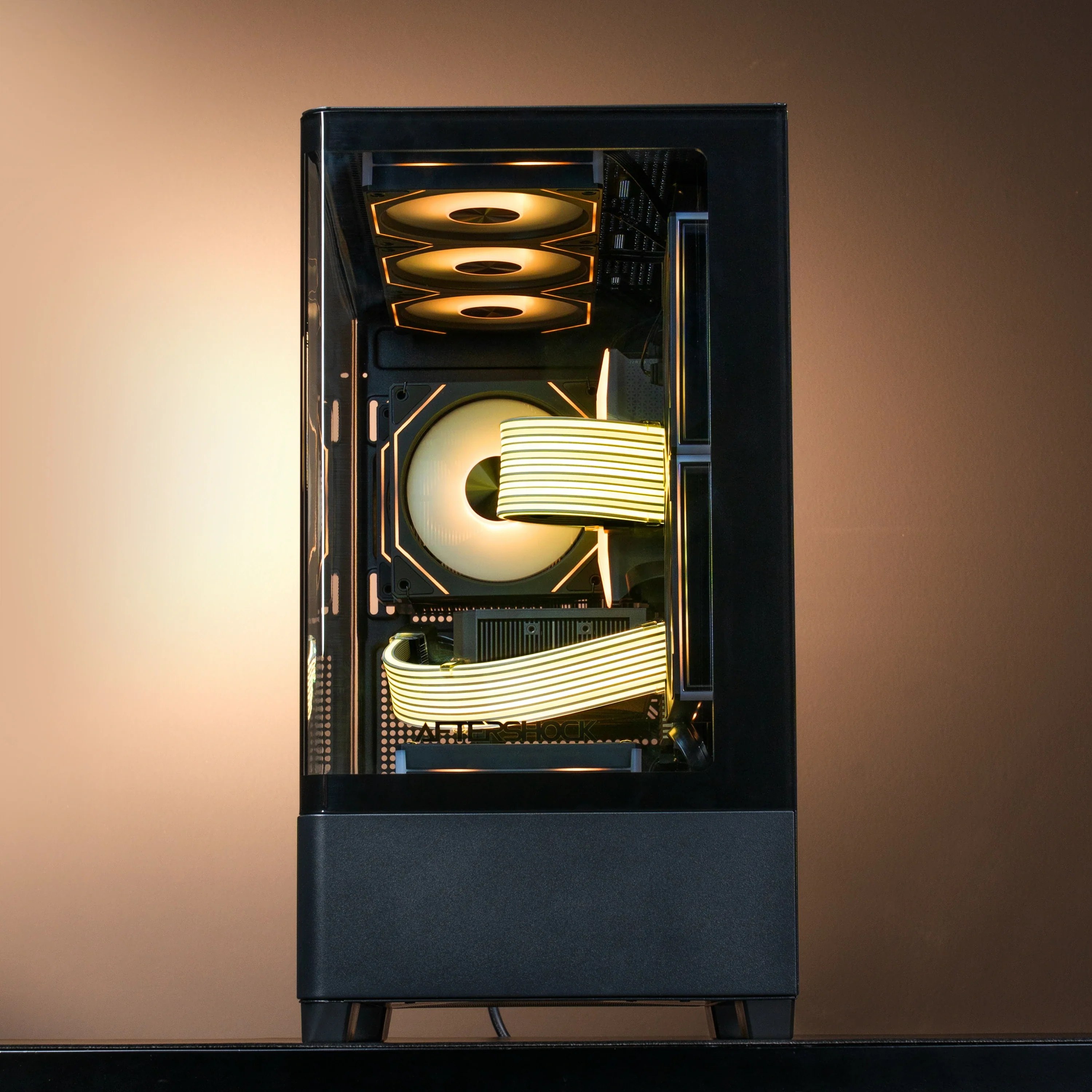 Chamber ARC : LVL 7 / R5 7500F | RTX 5070 | 32GB RAM - Image 9