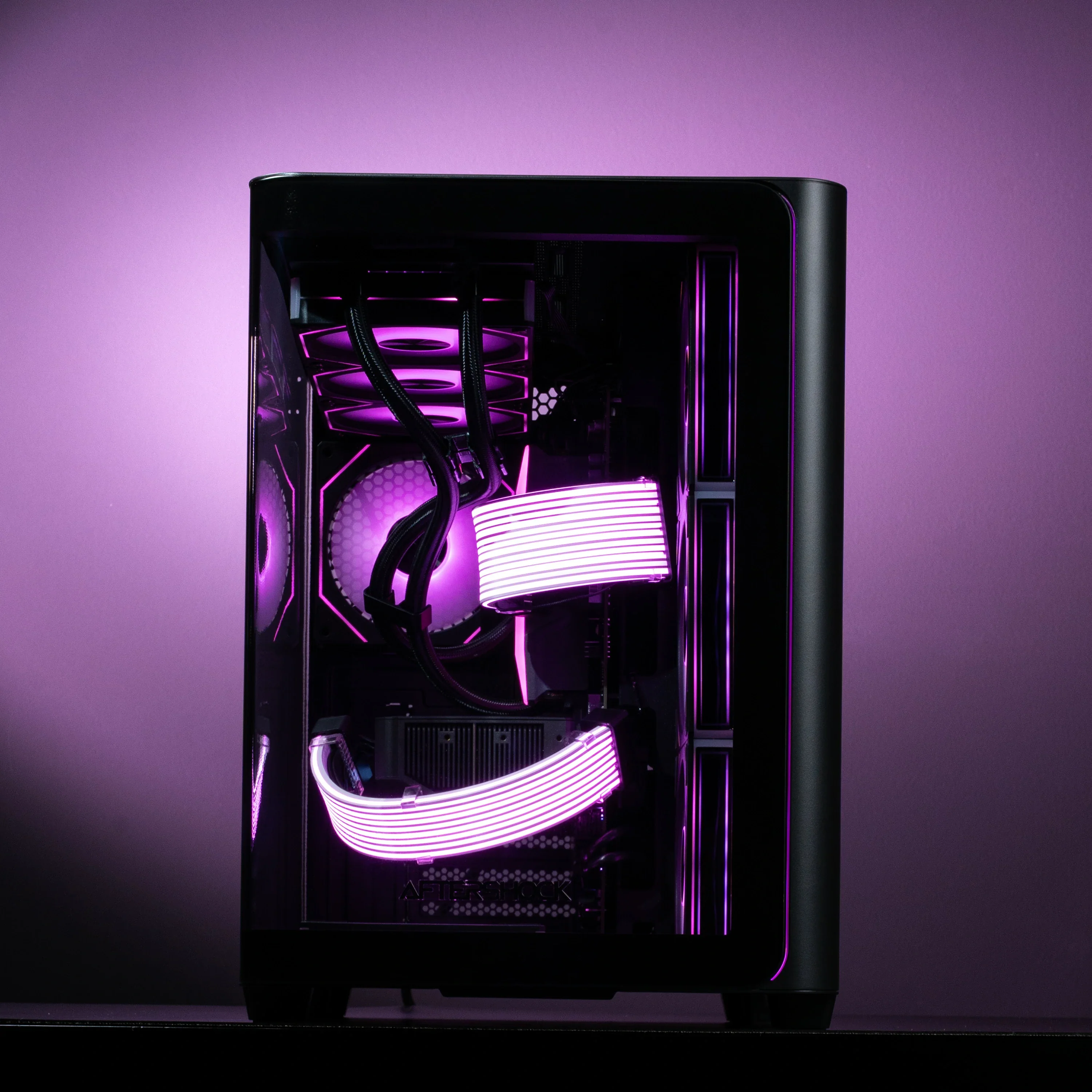 NIMBUS : LVL 8 / R7 7700 | RTX 5070 Ti | 32GB RAM - Image 10